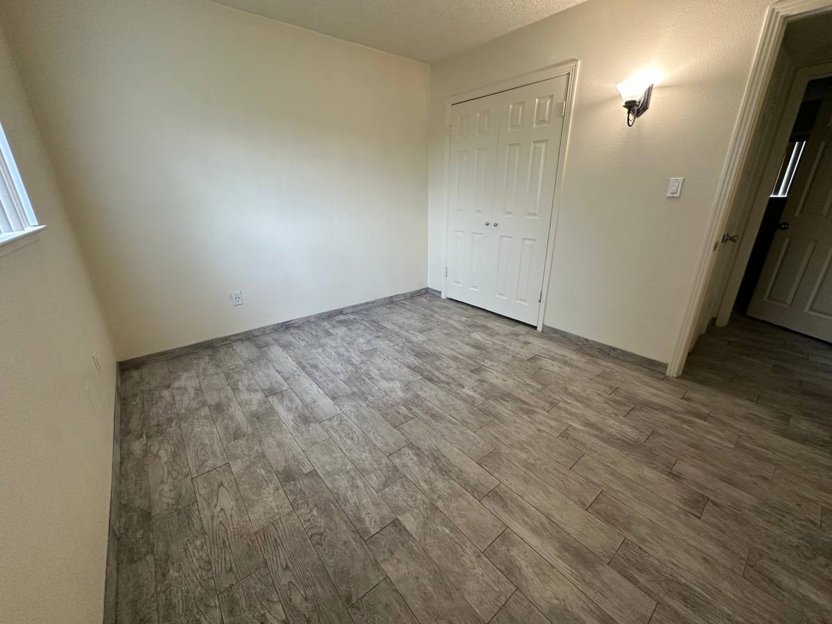 House for rent at 135 E Stuart Ave, Fresno, CA 93710