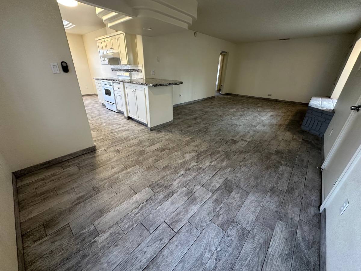 House for rent at 135 E Stuart Ave, Fresno, CA 93710