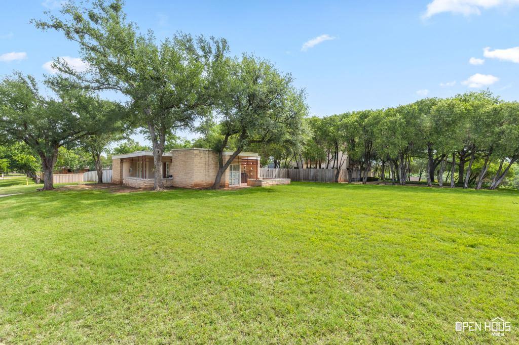 House for rent at 2904 Sturdevandt Place, Wichita Falls, TX 76301