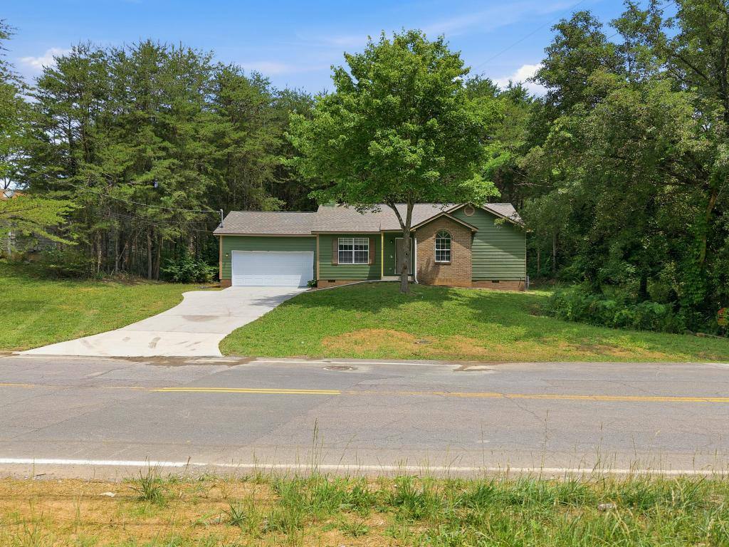 House for rent at 2222 Woods-Smith Rd, Knoxville, TN 37921