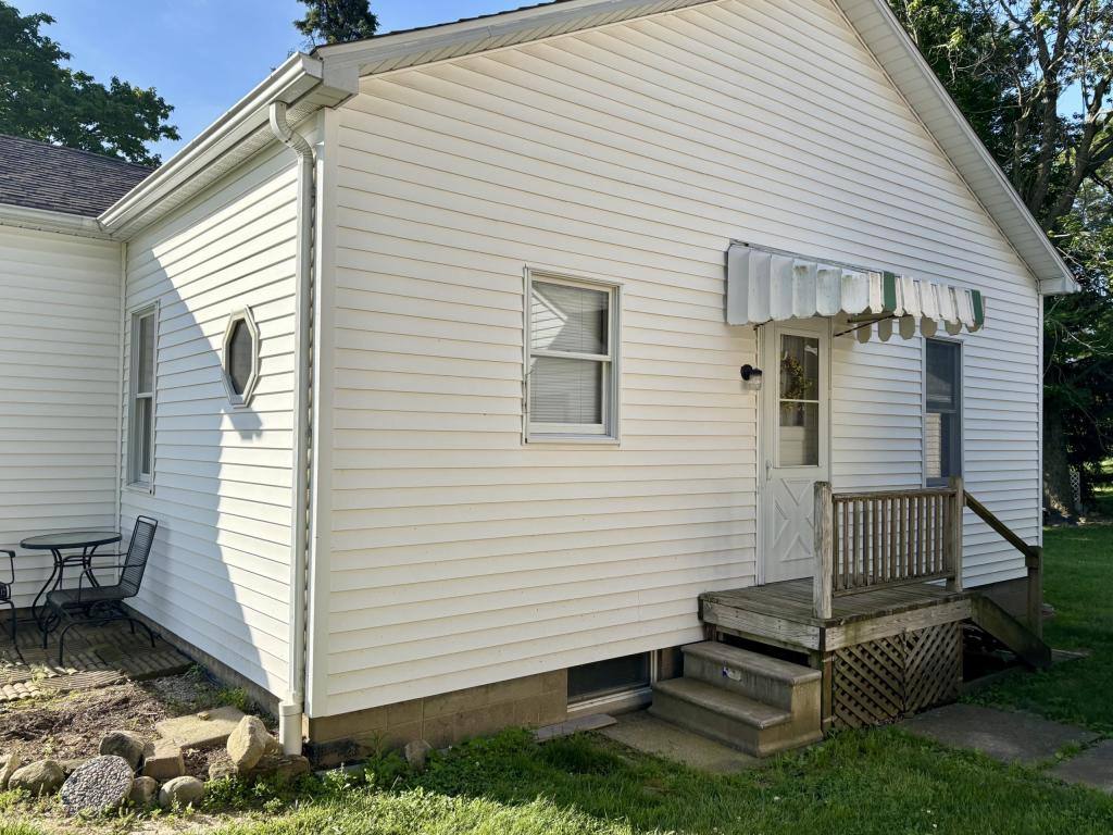 House for rent at 16119 E Main St, Mount Eaton, OH 44659