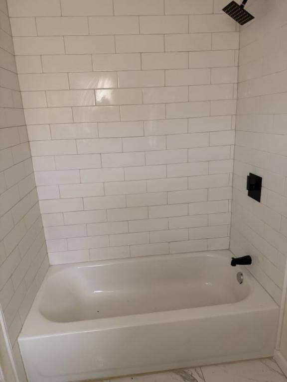 Townhouse for rent at 13360 Southview Lane, Dallas, TX 75240