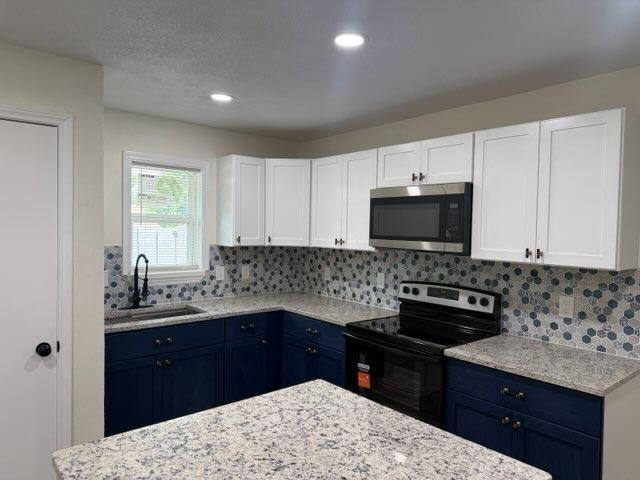 Townhouse for rent at 13360 Southview Lane, Dallas, TX 75240