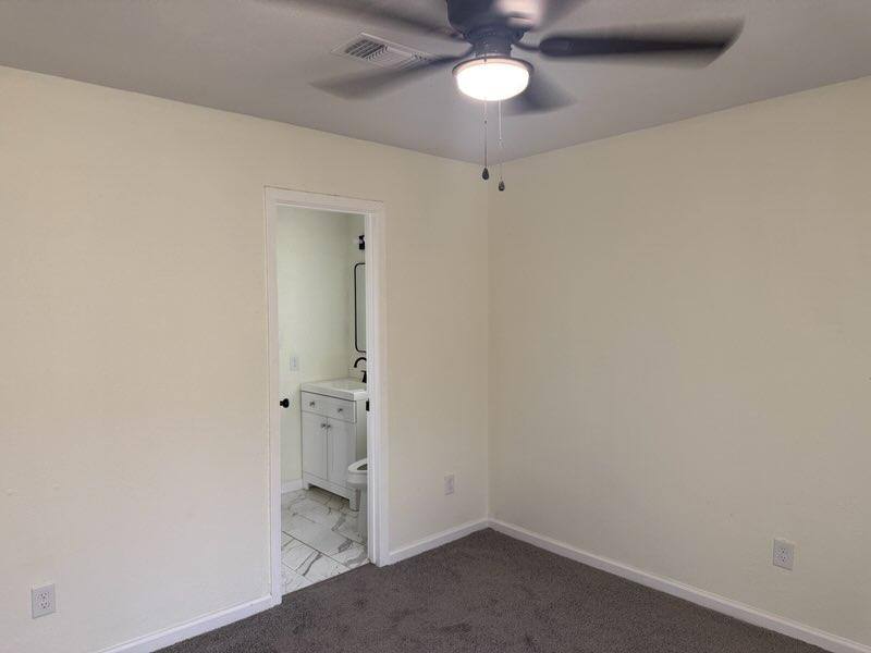 Townhouse for rent at 13360 Southview Lane, Dallas, TX 75240