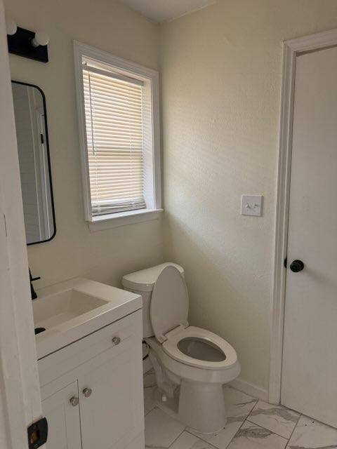 Townhouse for rent at 13360 Southview Lane, Dallas, TX 75240