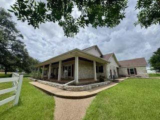 House for rent at 465 Austin Hines Dr, China Spring, TX 76633