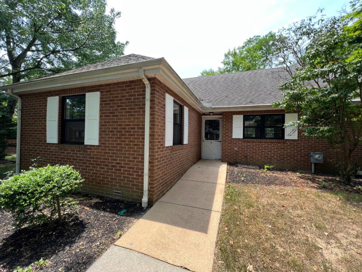 Apartment for rent at 4800 Lancaster Pike, Wilmington, DE 19807