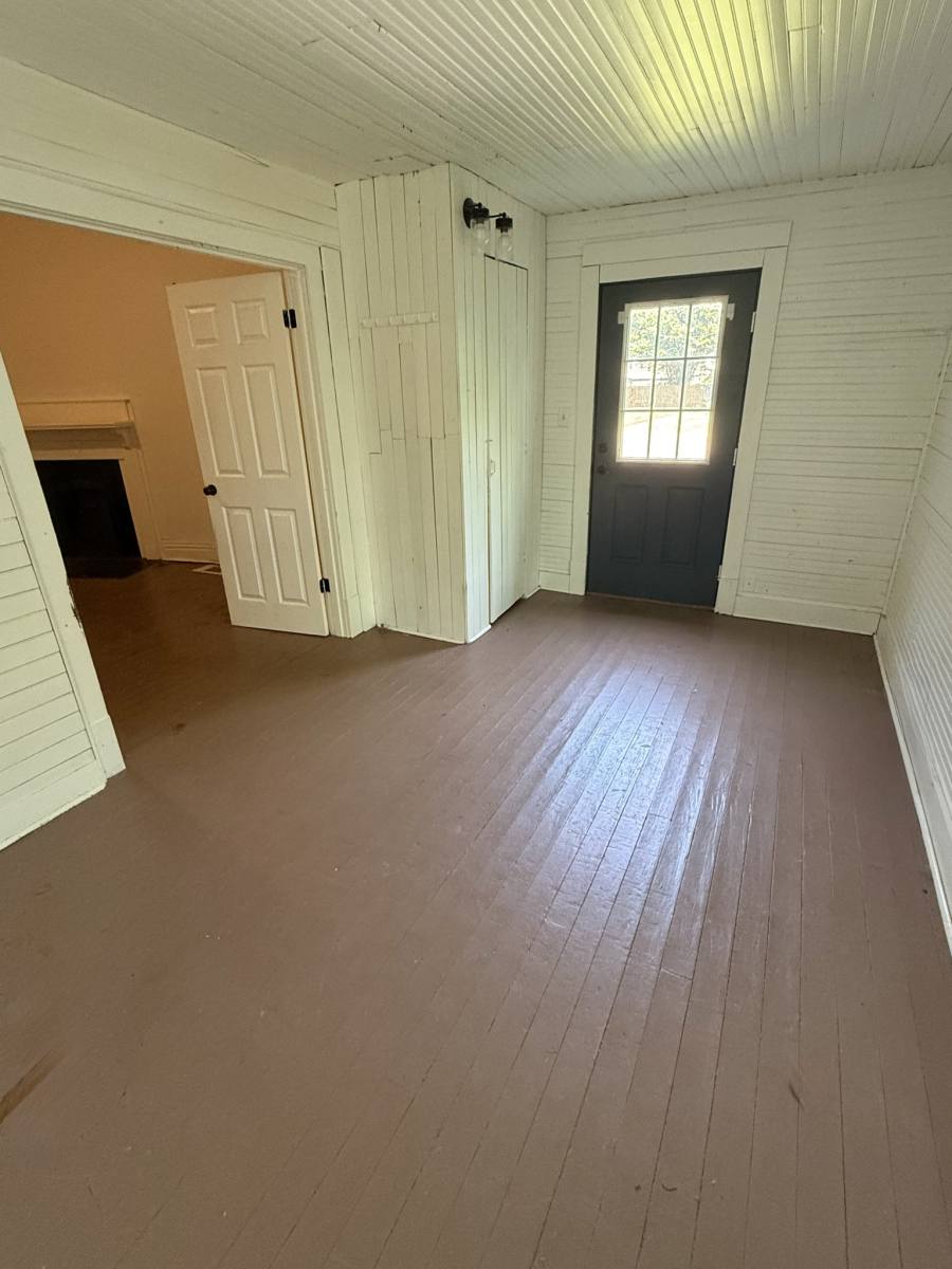 Apartment for rent at 839 N Spring St #A, Murfreesboro, TN 37130