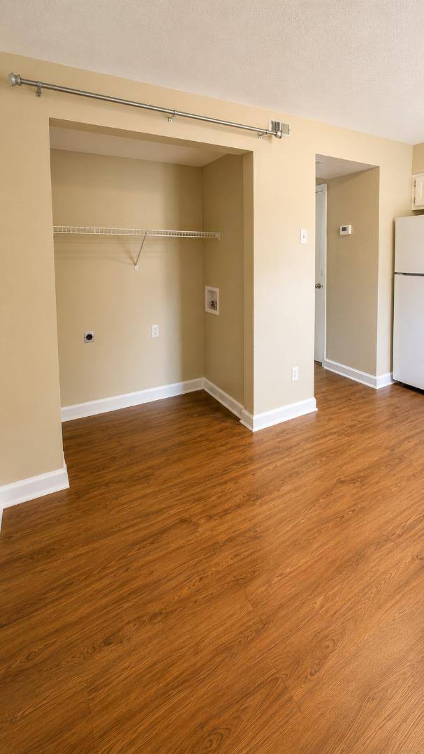 Townhouse for rent at 946 Stone St, Burlington, NC 27215