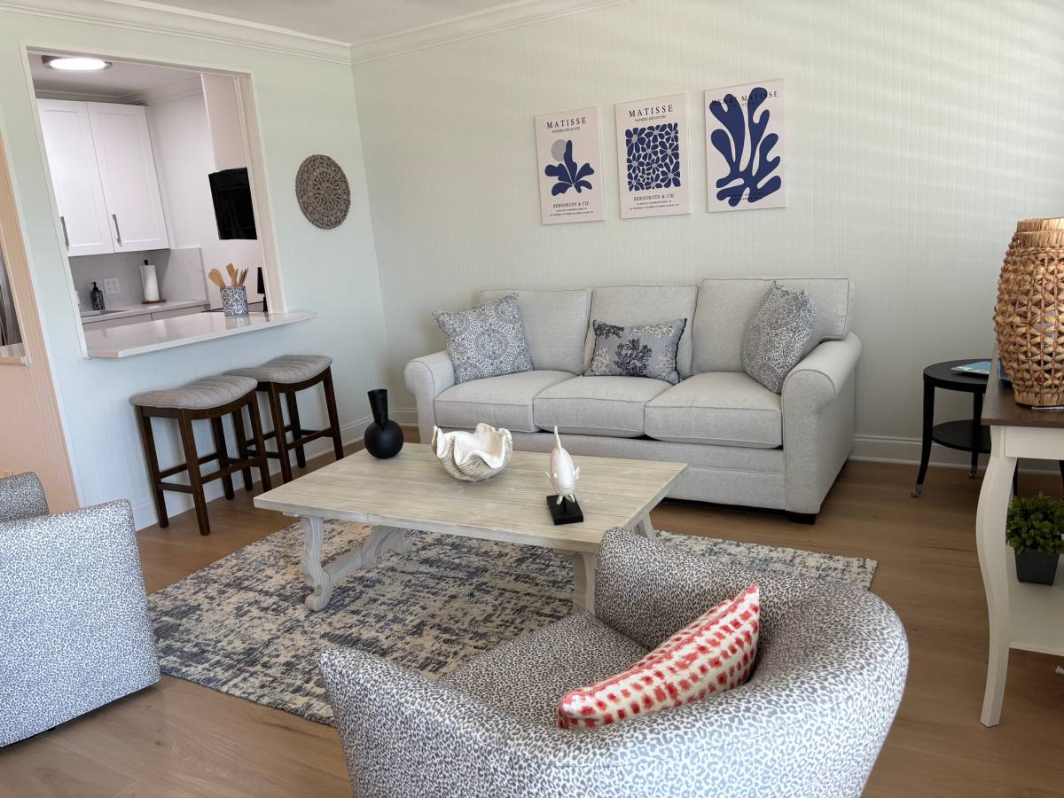 Apartment for rent at 473 12th Ave So #B-12, Naples, FL 34102