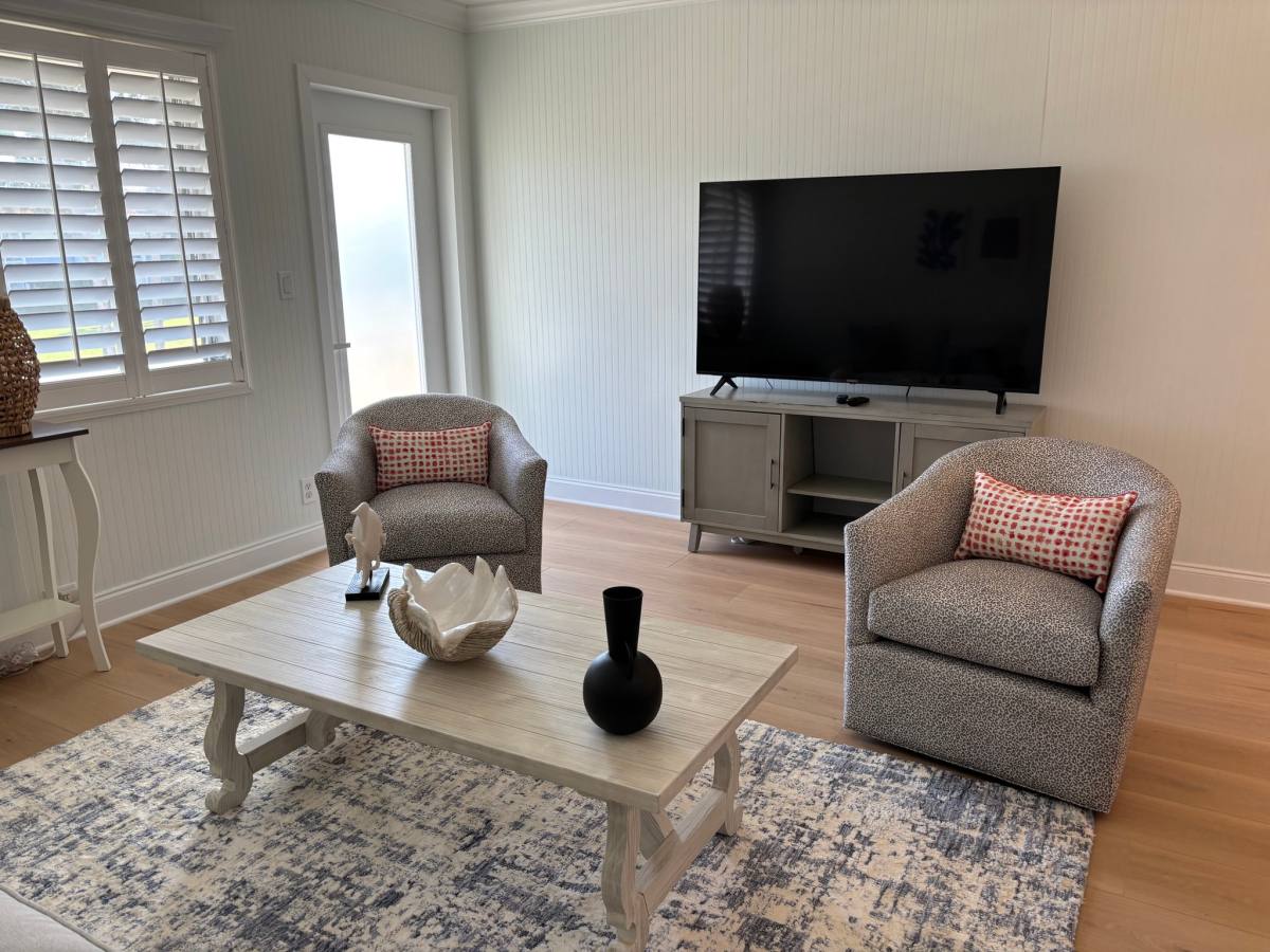 Apartment for rent at 473 12th Ave So #B-12, Naples, FL 34102