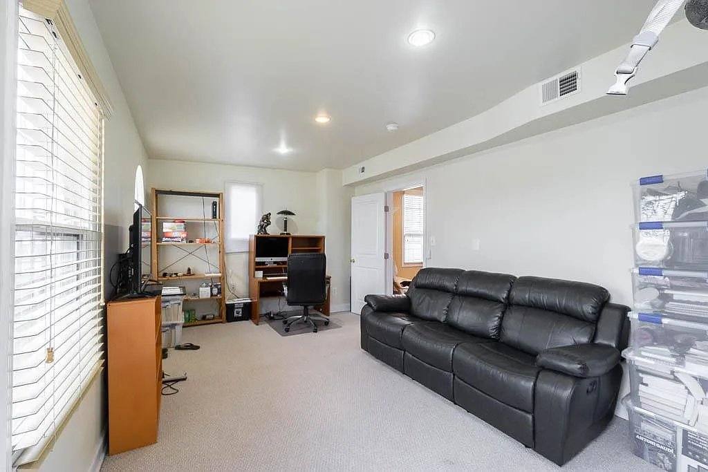 Apartment for rent at 5501 8th St NW, Washington, DC 20011