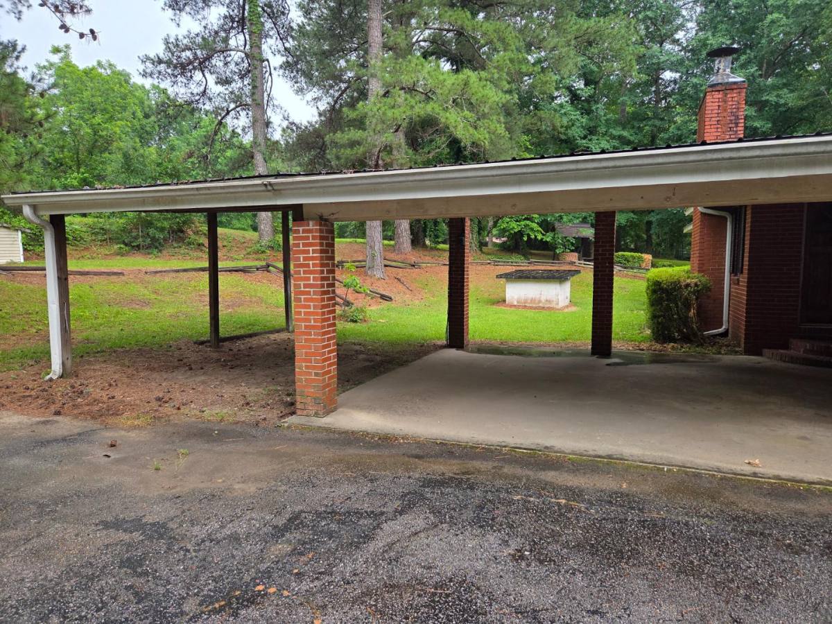 House for rent at 9501 Highway 43 N, Northport, AL 35473