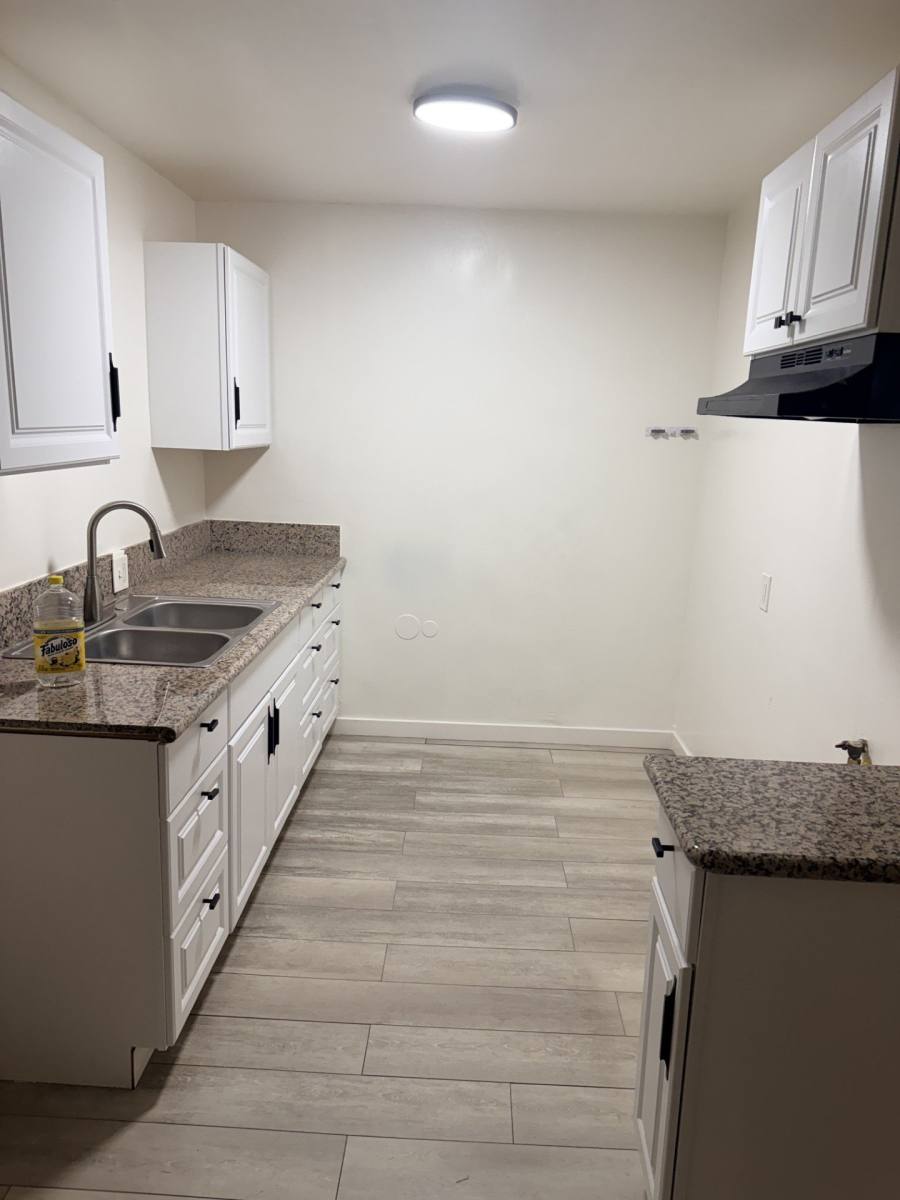 Apartment for rent at 2750 S Mansfield Ave #1, Los Angeles, CA 90016