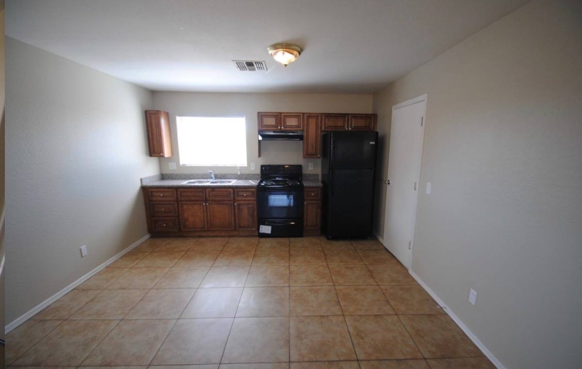 House for rent at 1429 S 14th Ave, Phoenix, AZ 85007