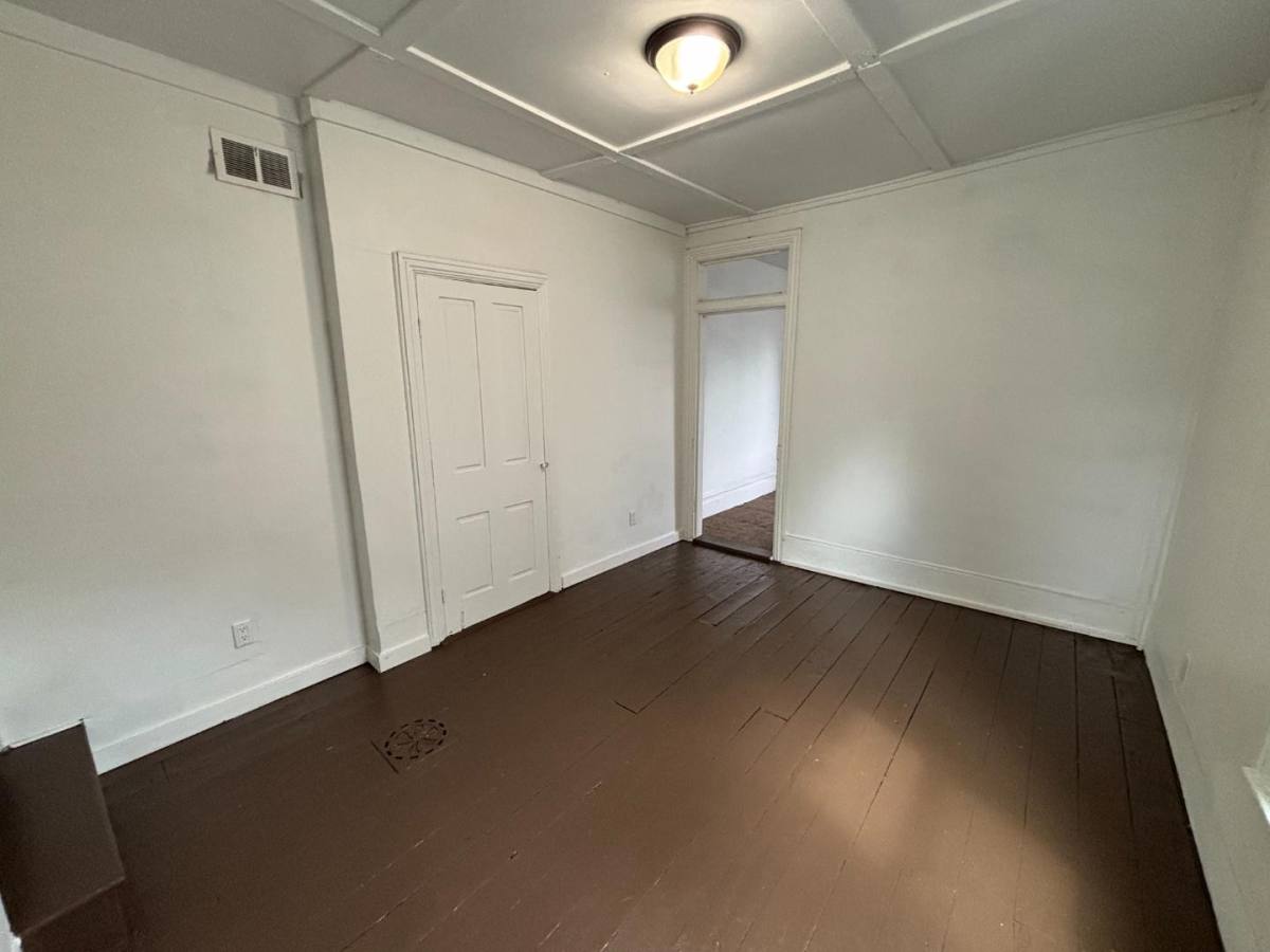 Apartment for rent at 2317 7th Ave #RIGHT, Altoona, PA 16602