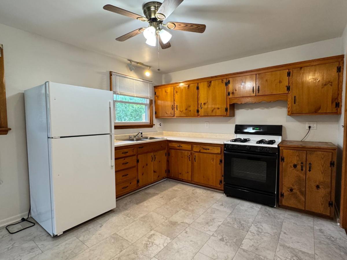House for rent at 321 Sharon Lane, Staunton, VA 24401