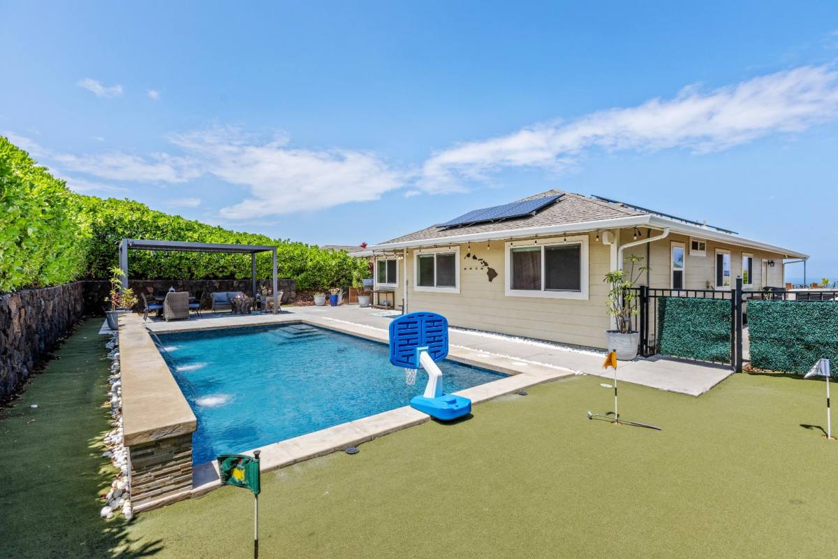 House for rent at 73-4343 Kaiholo Place #WAINANI Estates-73-4, Kailua Kona, HI 96740