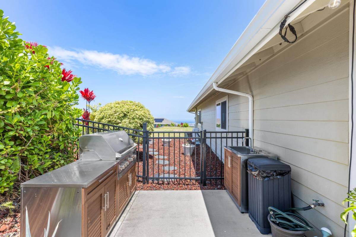 House for rent at 73-4343 Kaiholo Place #WAINANI Estates-73-4, Kailua Kona, HI 96740