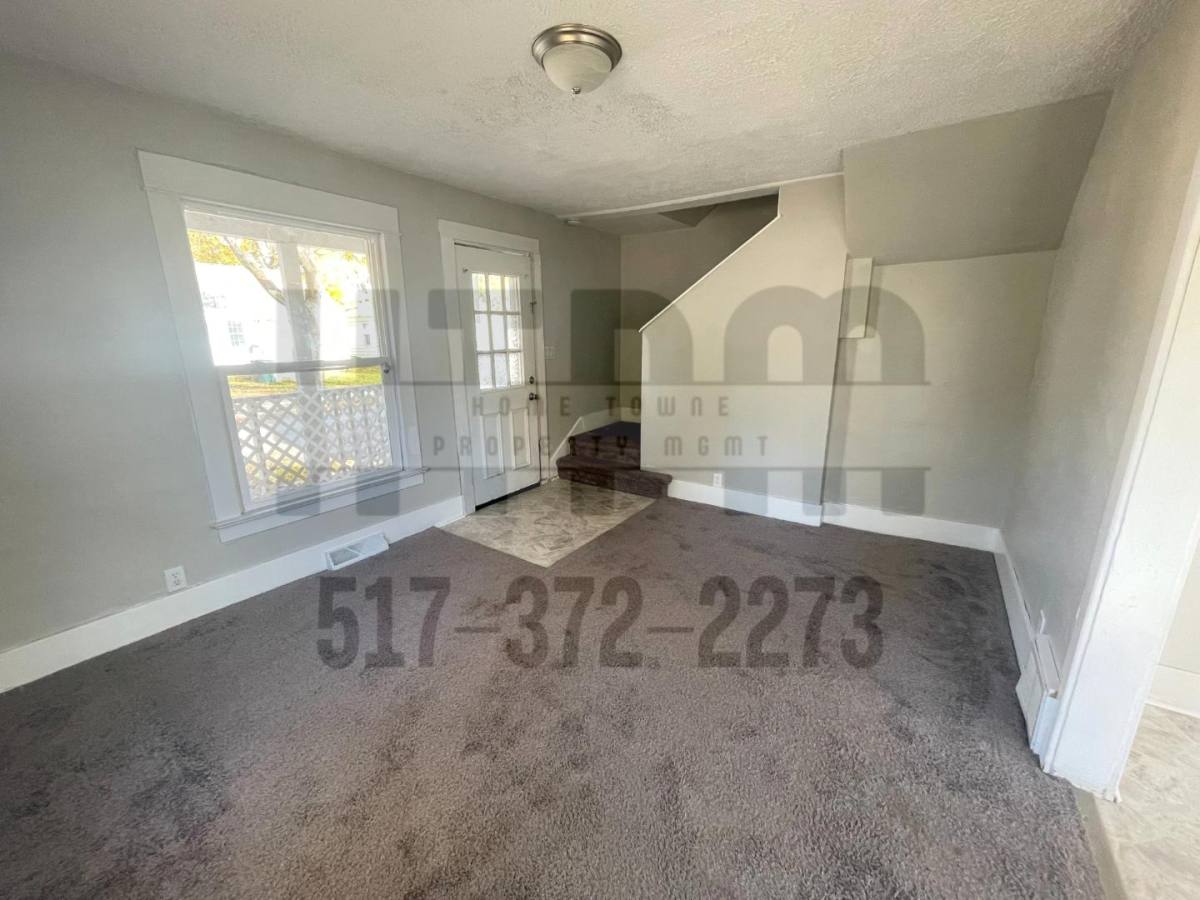 House for rent at 819 Cross St #819, Lansing, MI 48915