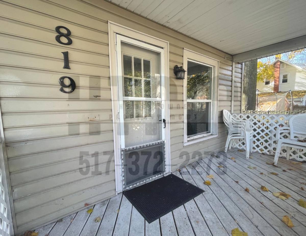 House for rent at 819 Cross St #819, Lansing, MI 48915