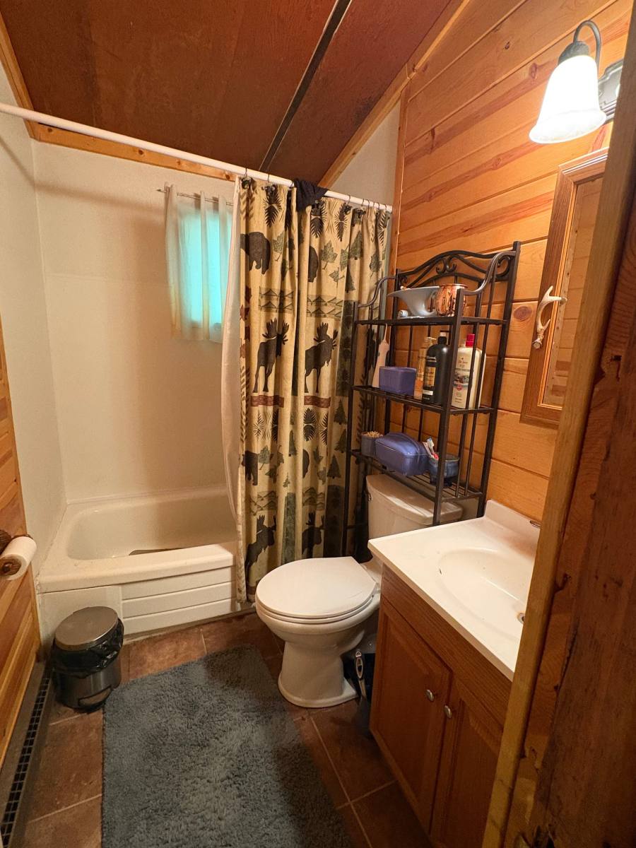 House for rent at 79 Spruce Peak Rd, Acme, PA 15610