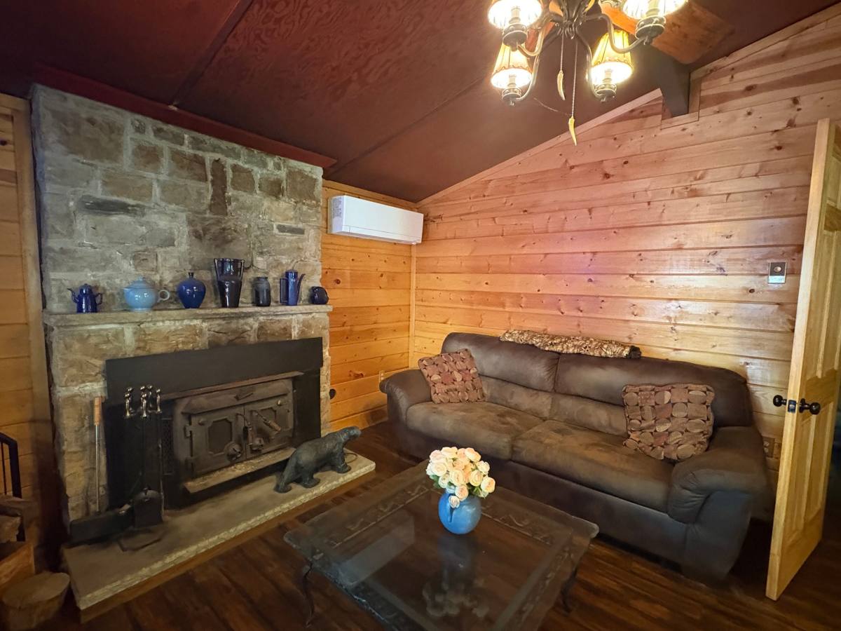 House for rent at 79 Spruce Peak Rd, Acme, PA 15610