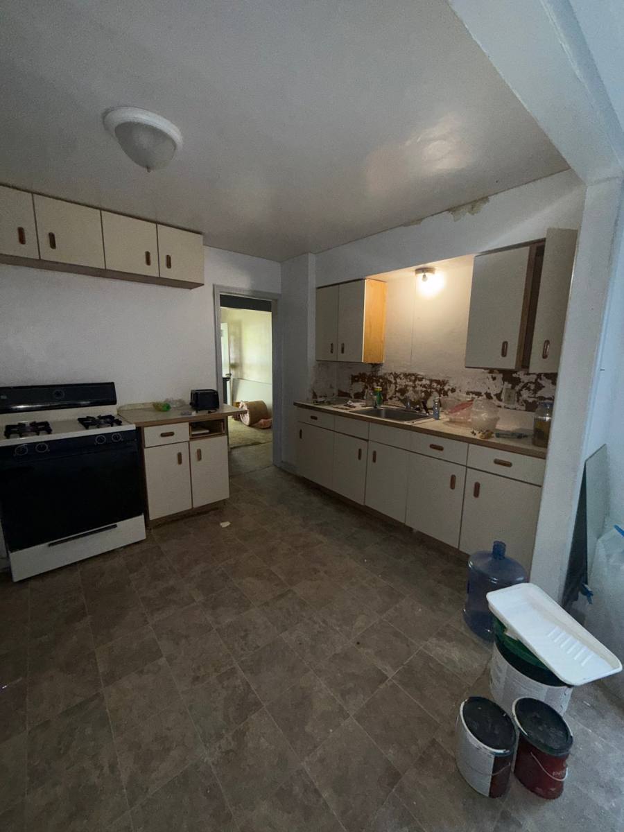 House for rent at 411 W Marengo, Flint, MI 48505