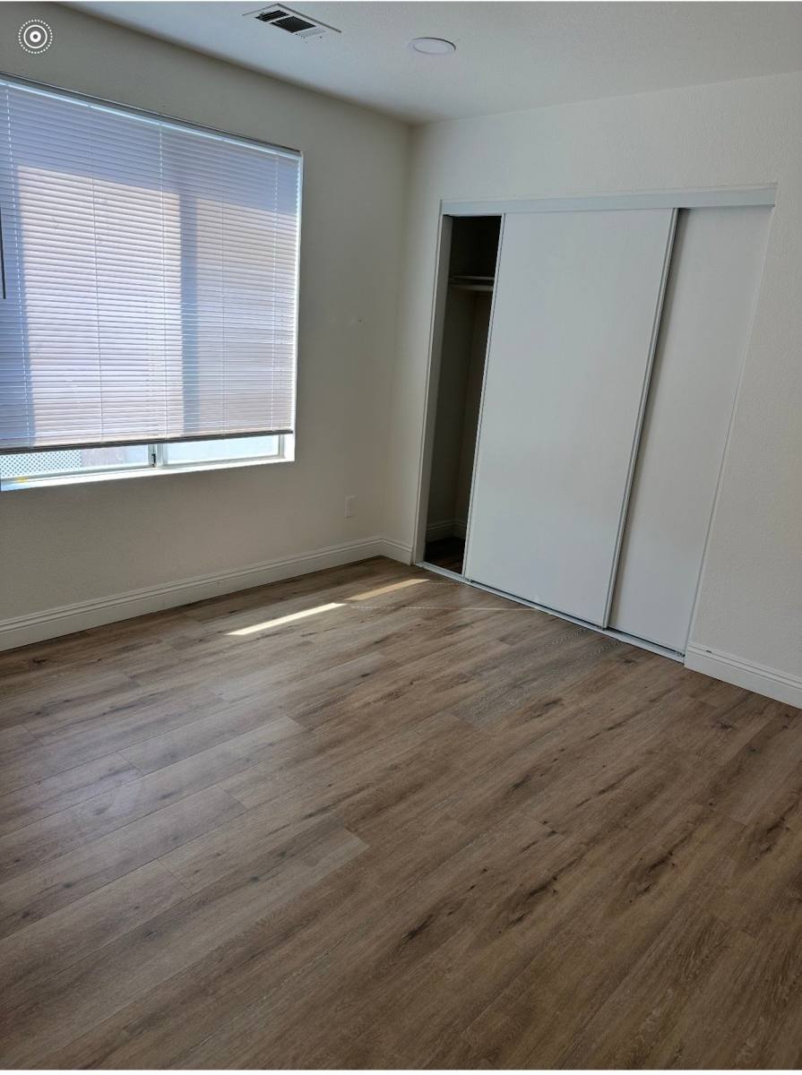 Apartment for rent at 15978 Muni Rd #5, Apple Valley, CA 92307