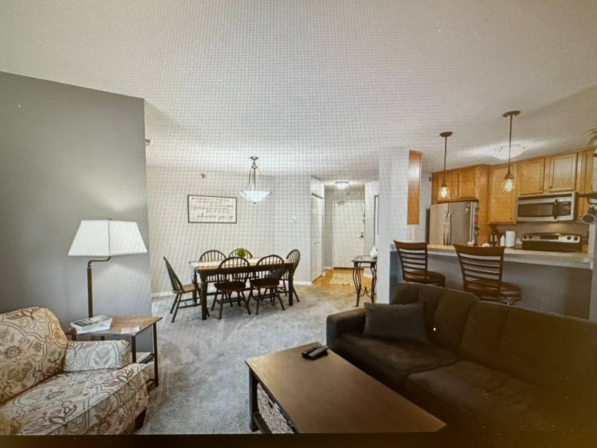 Apartment for rent at 5970 Chasewood Parkway #201, Hopkins, MN 55343