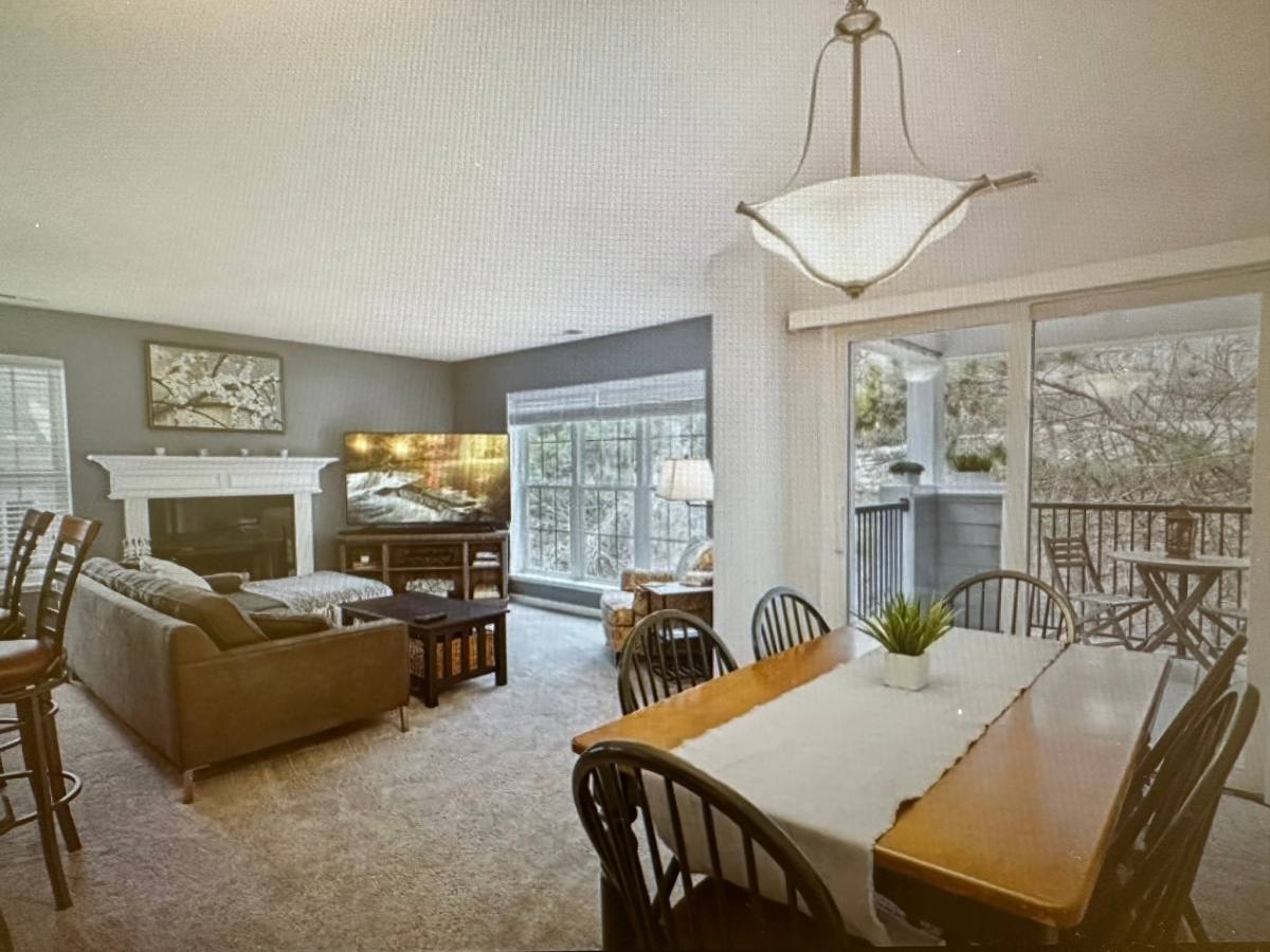 Apartment for rent at 5970 Chasewood Parkway #201, Hopkins, MN 55343