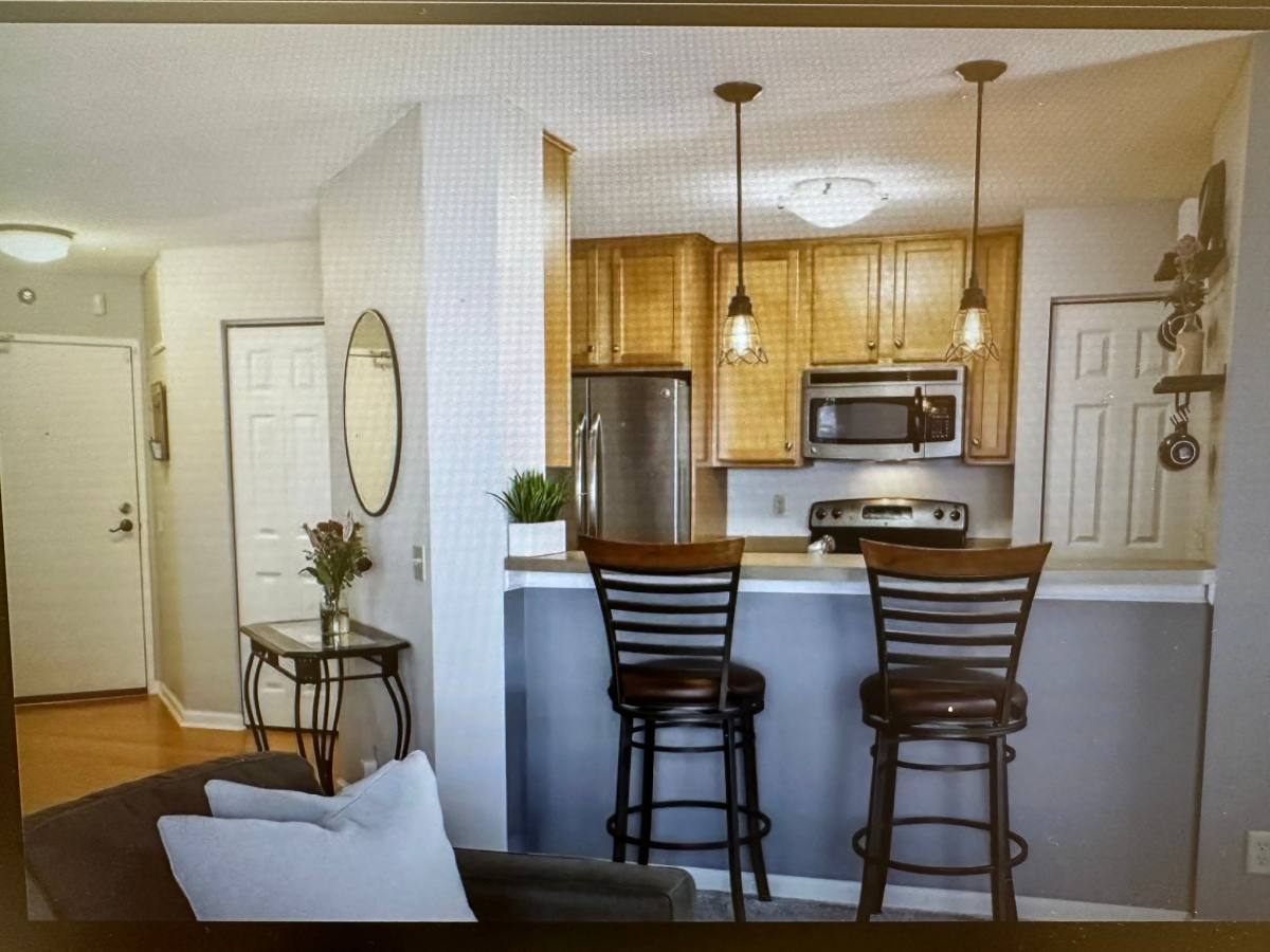 Apartment for rent at 5970 Chasewood Parkway #201, Hopkins, MN 55343