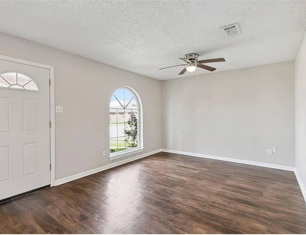 House for rent at 1105 Warren Dr, Harvey, LA 70058