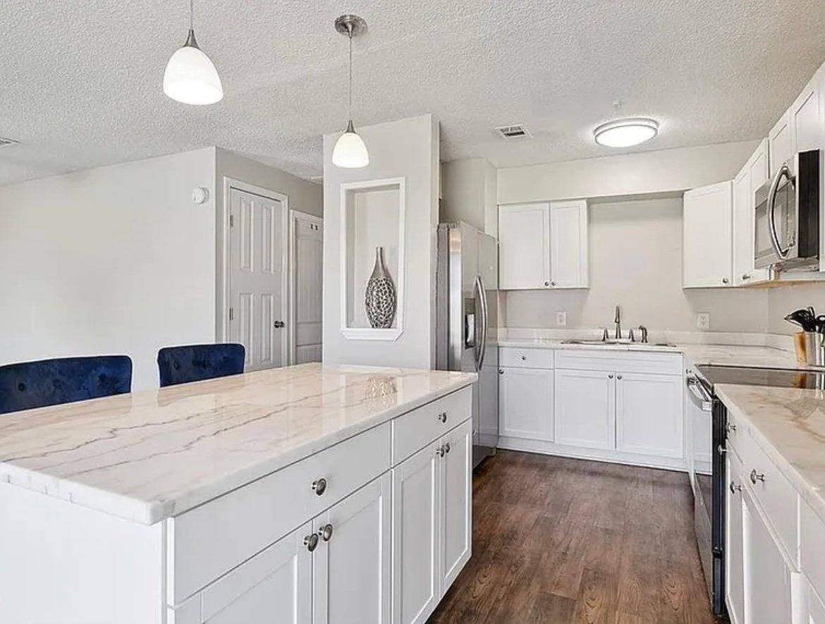House for rent at 1105 Warren Dr, Harvey, LA 70058