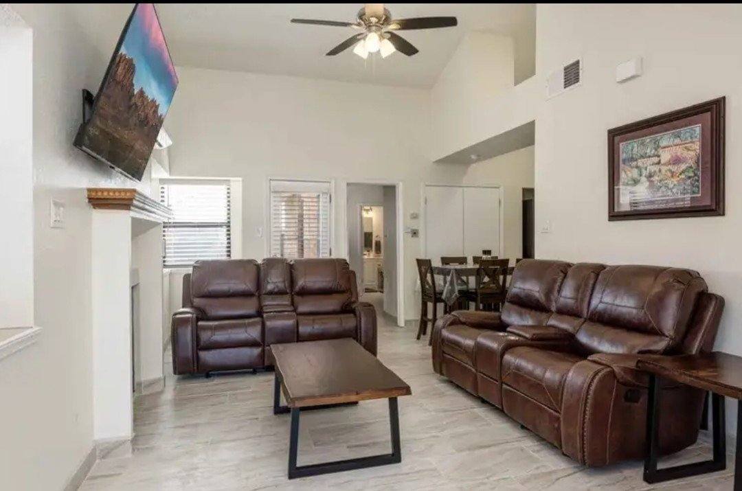 Townhouse for rent at 1914 Sheryl Way, Las Cruces, NM 88001