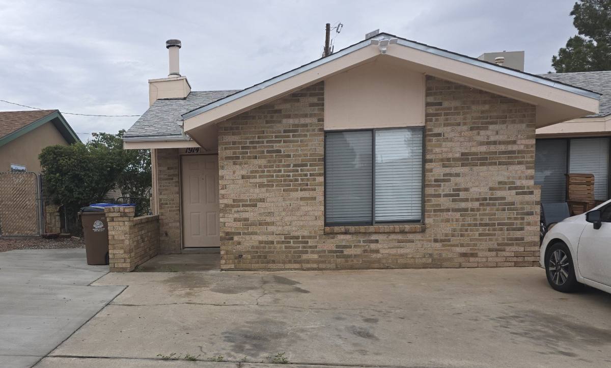 Townhouse for rent at 1914 Sheryl Way, Las Cruces, NM 88001