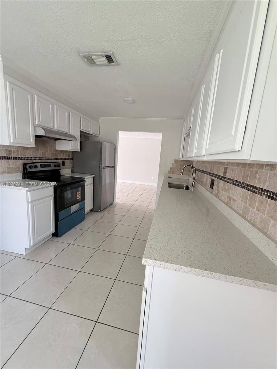 House for rent at 22217 SW 61st Ave, Boca Raton, FL 33428