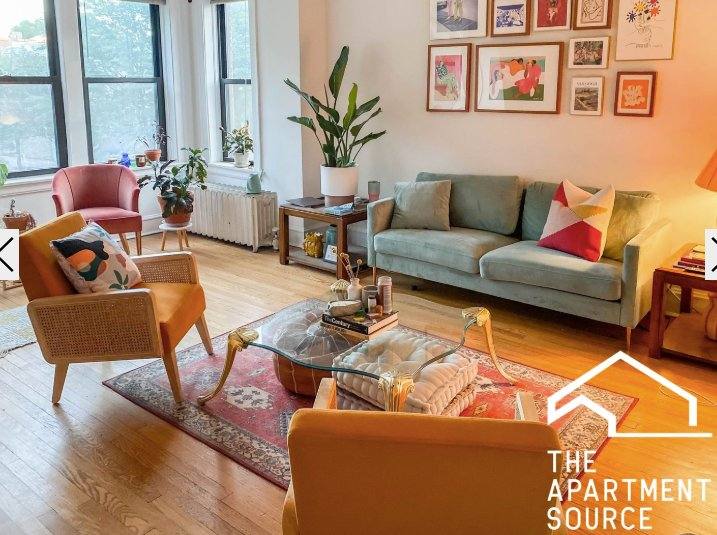 Apartment for rent at 1480 W Byron St #1, Chicago, IL 60613