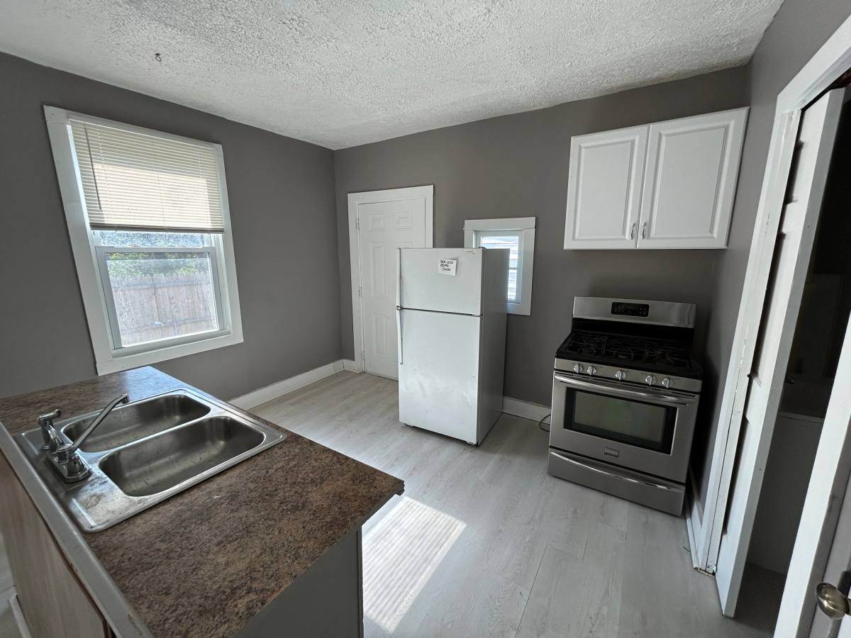 House for rent at 6818 Morgan Ave, Cleveland, OH 44127