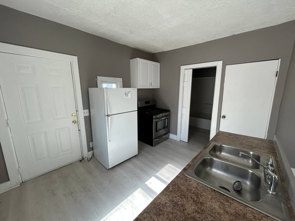 House for rent at 6818 Morgan Ave, Cleveland, OH 44127