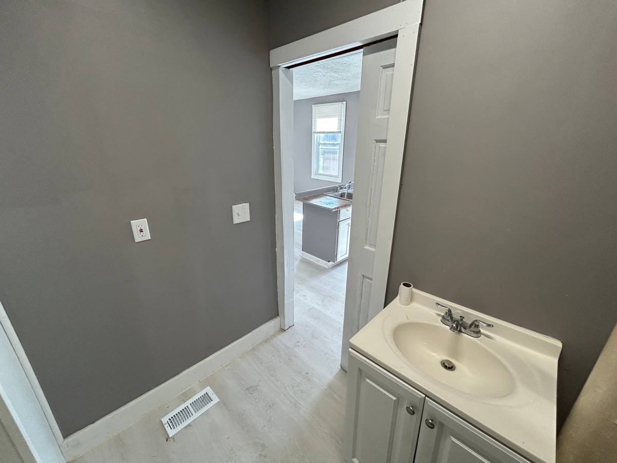 House for rent at 6818 Morgan Ave, Cleveland, OH 44127