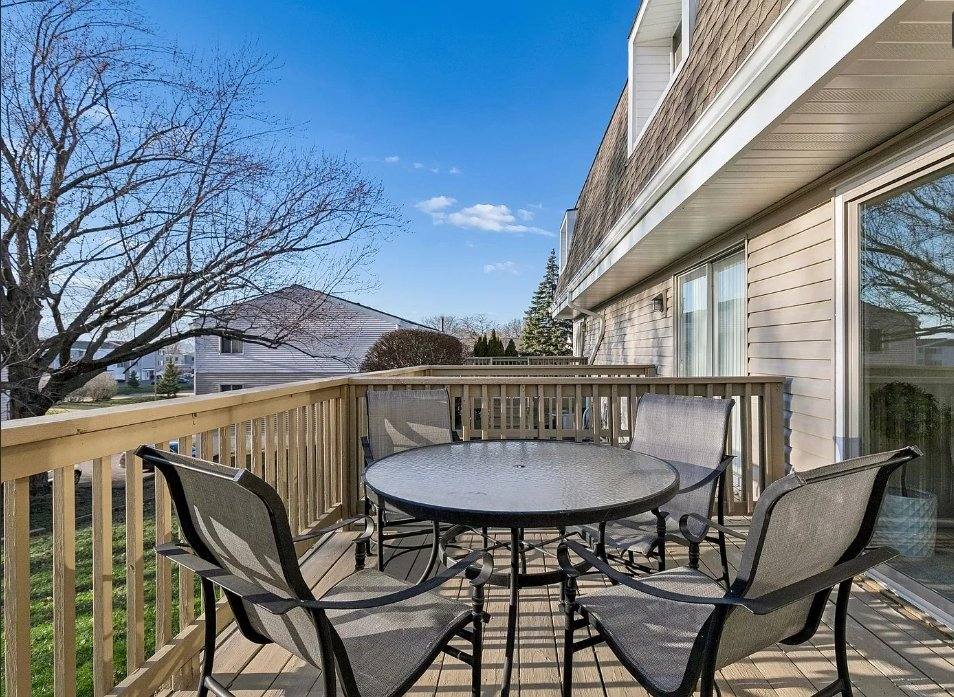 Townhouse for rent at 411 Dorland Place, Saint Paul, MN 55119