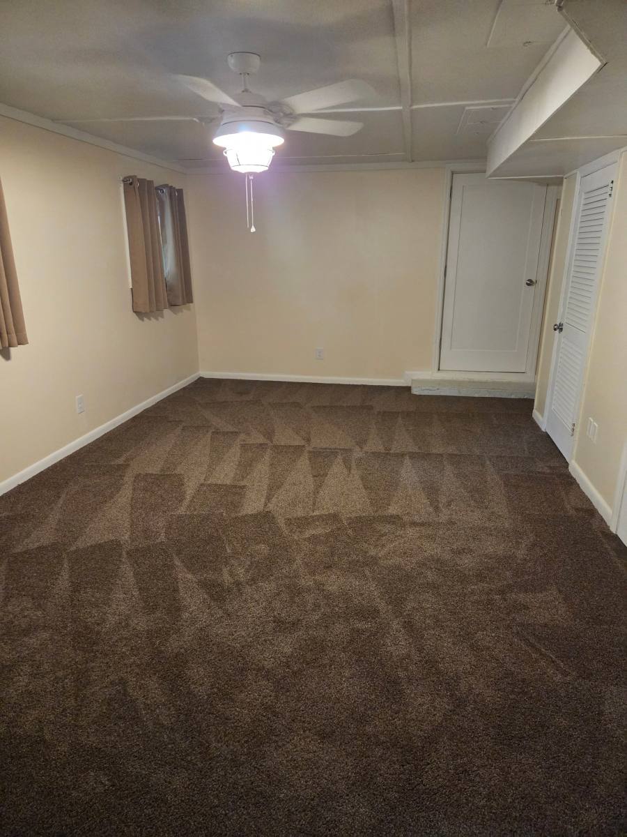 Apartment for rent at 402 Pinecrest St, Carthage, NC 28327