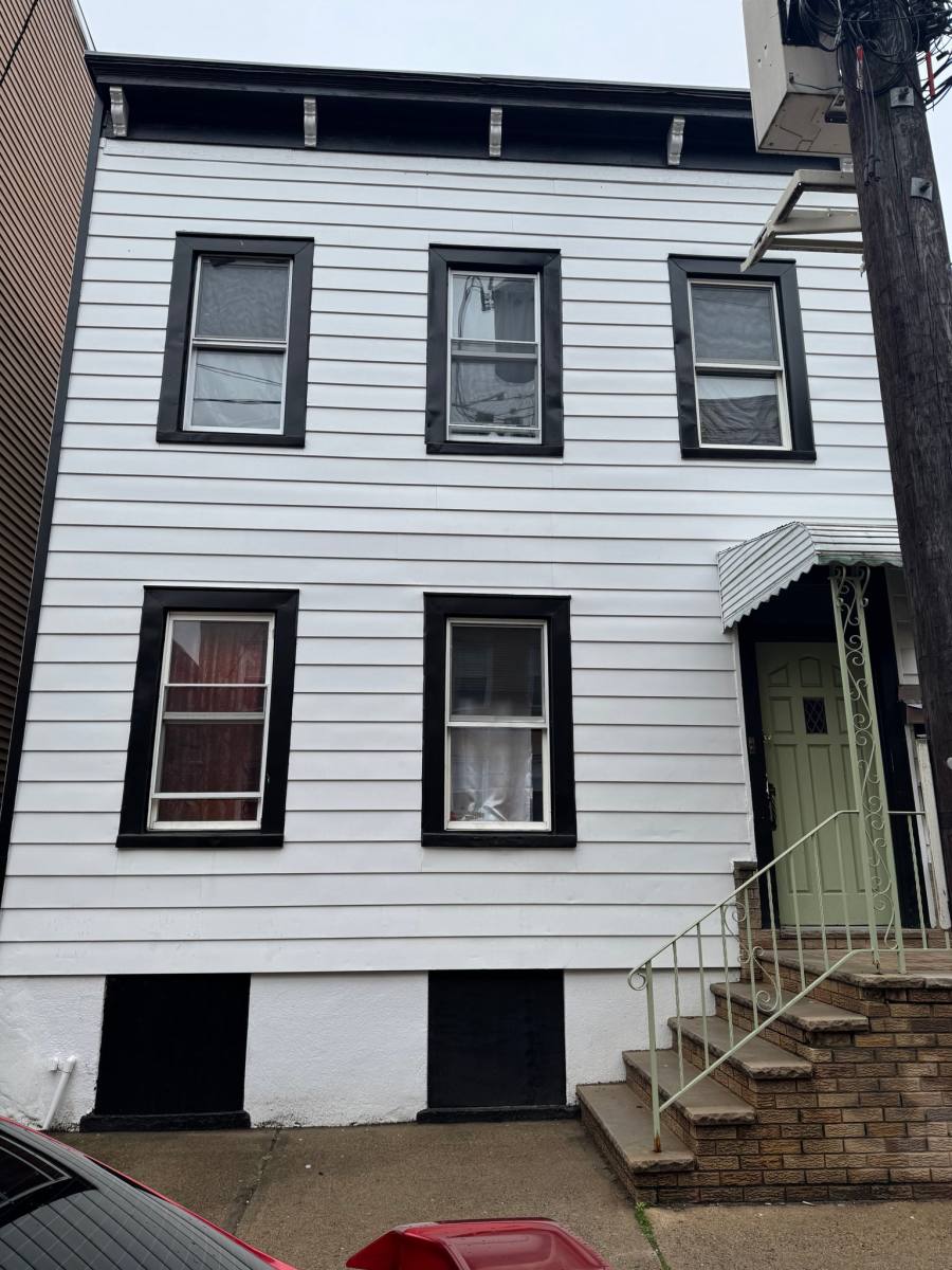 Apartment for rent at 96 Nichols St - 2nd Floor, Newark, NJ 07105