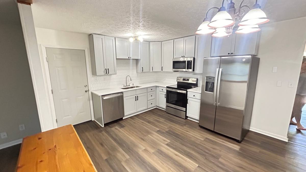 House for rent at 8409 Saberdee, Louisville, KY 40242