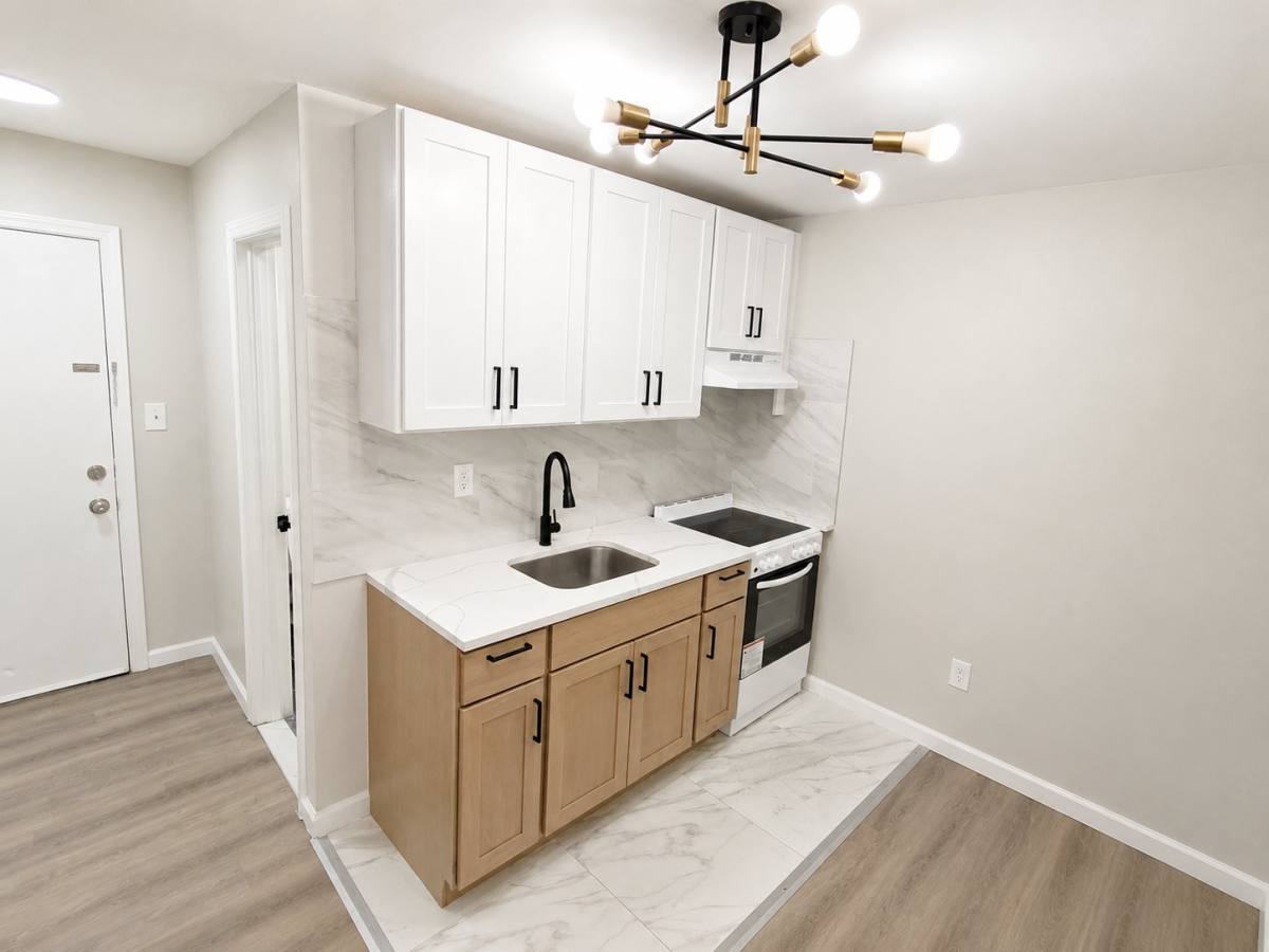 Apartment for rent at 8 Straight St #5, Paterson, NJ 07501