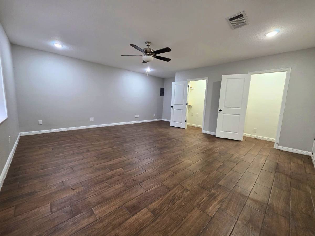 House for rent at 209 Eller Ave, Crowley, TX 76036
