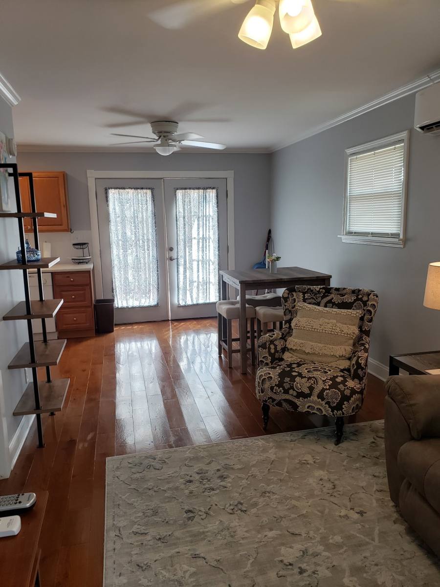 Apartment for rent at 350 Royal Oaks Dr, Leeds, AL 35094