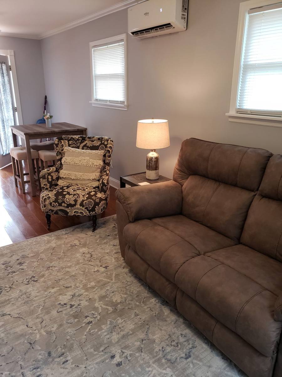 Apartment for rent at 350 Royal Oaks Dr, Leeds, AL 35094