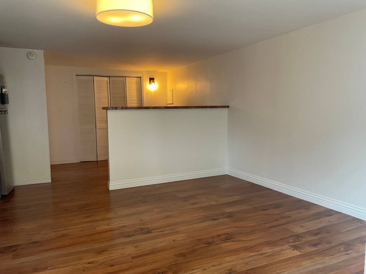 House for rent at 2421 N Lincoln St #A, Burbank, CA 91504